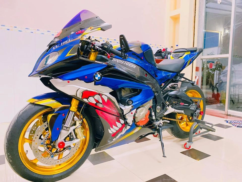 Bmw s1000rr độ cực đỉnh theo chuẩn cá mập trên đất việt