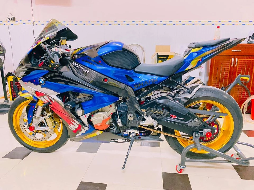 Bmw s1000rr độ cực đỉnh theo chuẩn cá mập trên đất việt