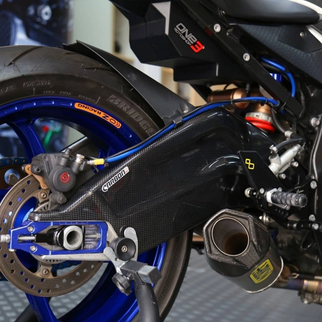 Bmw s1000rr độ đơn giản đầy tinh tế với dàn chân đẳng cấp