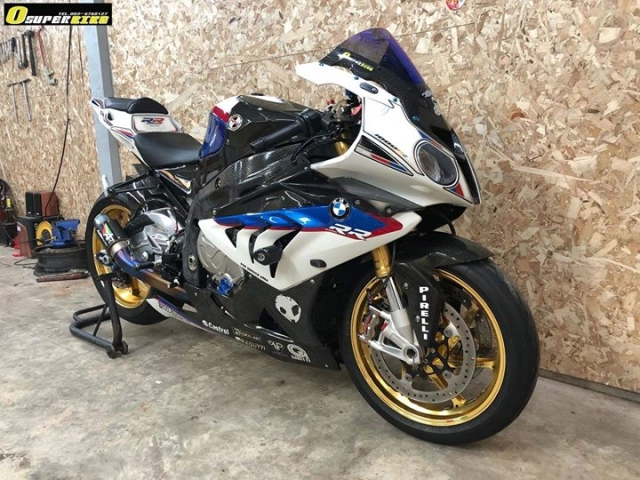 Bmw s1000rr độ full option làm say đắm triệu trái tim người hâm mộ