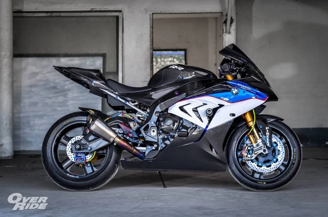 Bmw s1000rr độ - kẻ mệnh danh sát thủ săn mồi đại dương