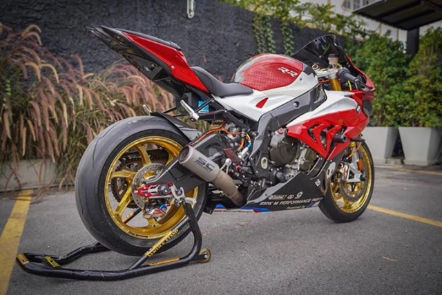 Bmw s1000rr độ nóng bỏng với dàn đồ chơi đỉnh cao