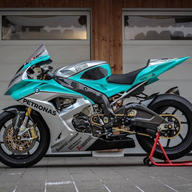 Bmw s1000rr độ phong cách racing thu hút tín đồ mê tốc độ