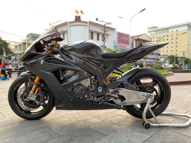 Bmw s1000rr độ siêu đỉnh với phong cách wsbk từ babyspeed