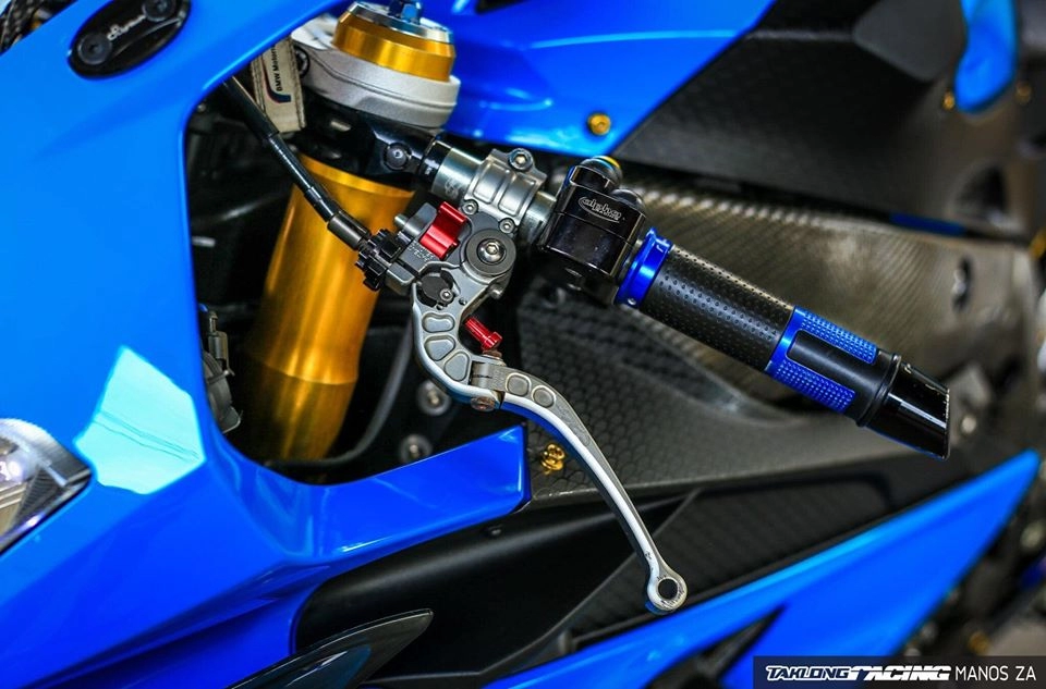 Bmw s1000rr độ tê tái trong diện mạo full option