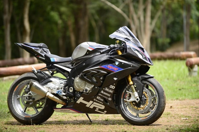 Bmw s1000rr độ - vẻ đẹp tàn bạo trong diện mạo full option