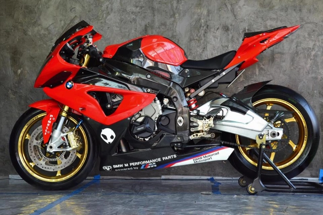 Bmw s1000rr khủng bố người xem với nâng cấp tuyệt đối