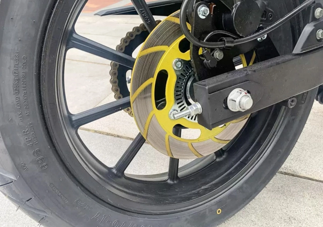 Bmw s1000rr phiên bản nhái mang tên s450rr đến từ trung quốc