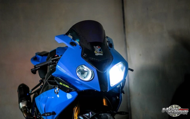 Bmw s1000rr vẻ đẹp đê mê của cá mập shark trên cạn