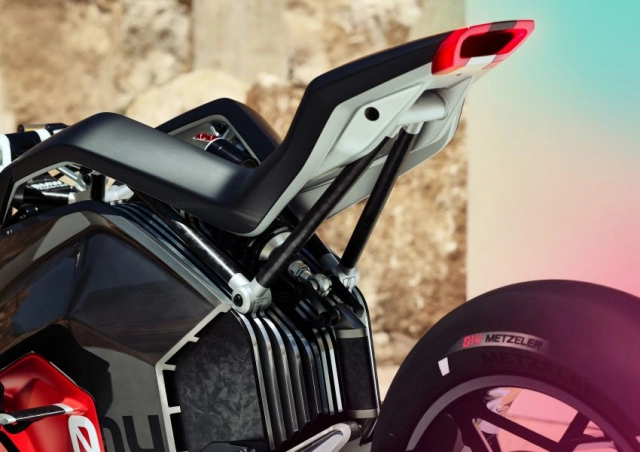 Bmw vision dc roadster concept giới thiệu công nghệ khung carbon trong tương lai