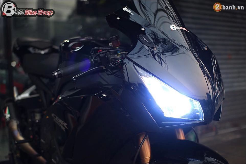 Bò mộng cbr1000rr cực chất qua version full black