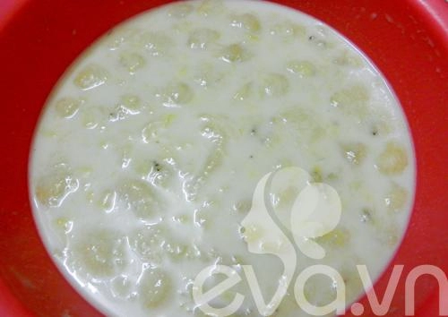 Cách làm bánh chuối hấp nước cốt dừa bằng nồi cơm điện