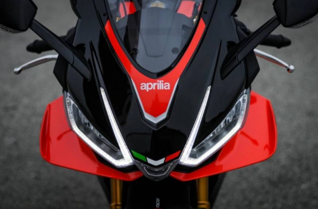 Cận cảnh aprilia rsv4 2021 đẹp ngoài sức tưởng tượng