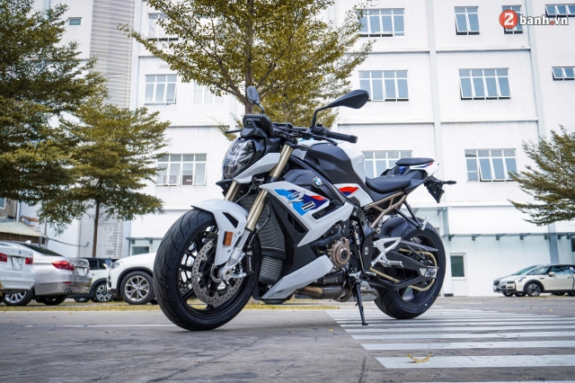 Cận cảnh bmw s1000r 2021 vừa chính thức ra mắt thị trường việt