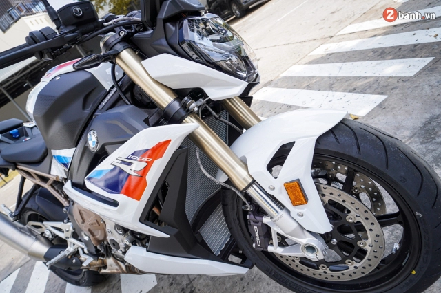 Cận cảnh bmw s1000r 2021 vừa chính thức ra mắt thị trường việt