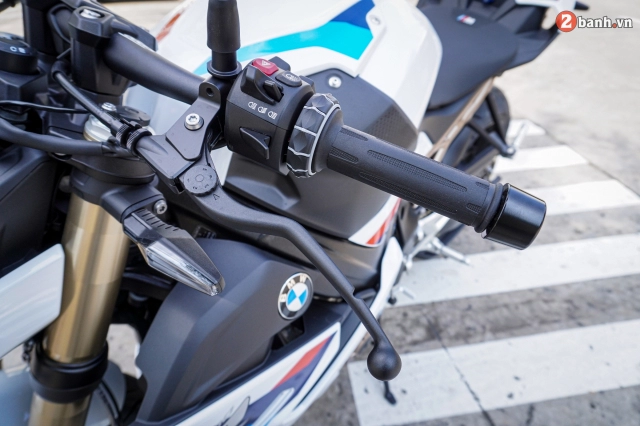 Cận cảnh bmw s1000r 2021 vừa chính thức ra mắt thị trường việt