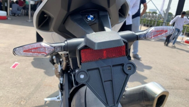 Cận cảnh bmw s1000rr 2019 cập bến với 3 phiên bản có giá từ 623 triệu vnd