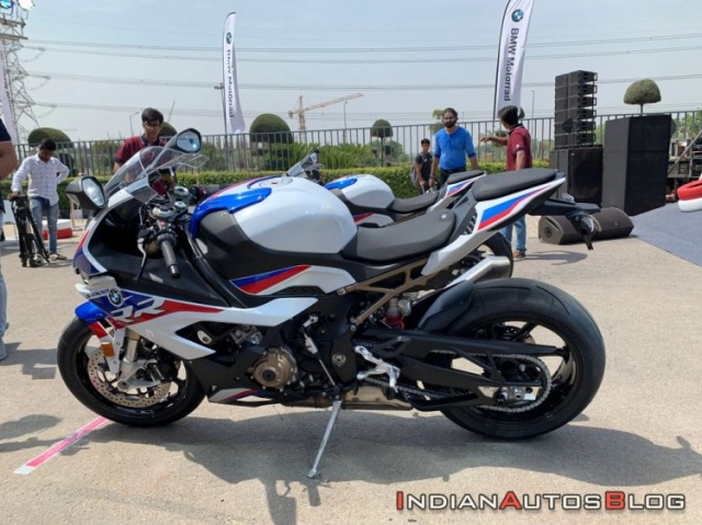 Cận cảnh bmw s1000rr 2019 cập bến với 3 phiên bản có giá từ 623 triệu vnd