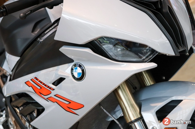 Cận cảnh bmw s1000rr 2020 màu bạc hockenheim silver metallic với giá gần 1 tỷ đồng