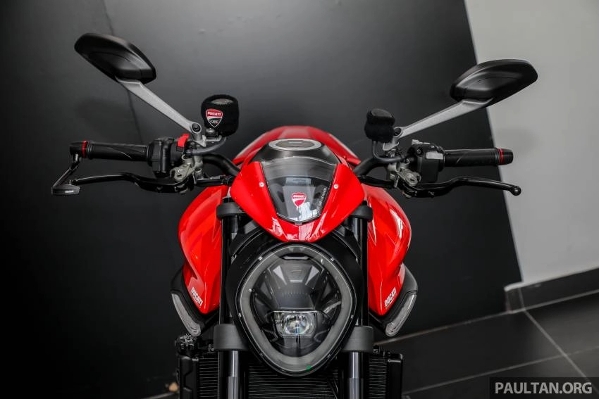 Cận cảnh ducati monster 2022 vừa ra mắt tại đông nam á