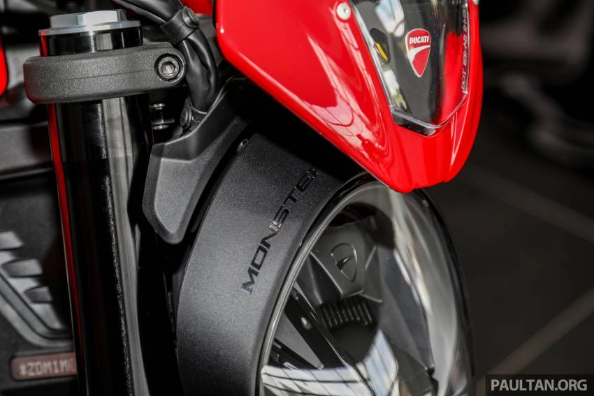 Cận cảnh ducati monster 2022 vừa ra mắt tại đông nam á