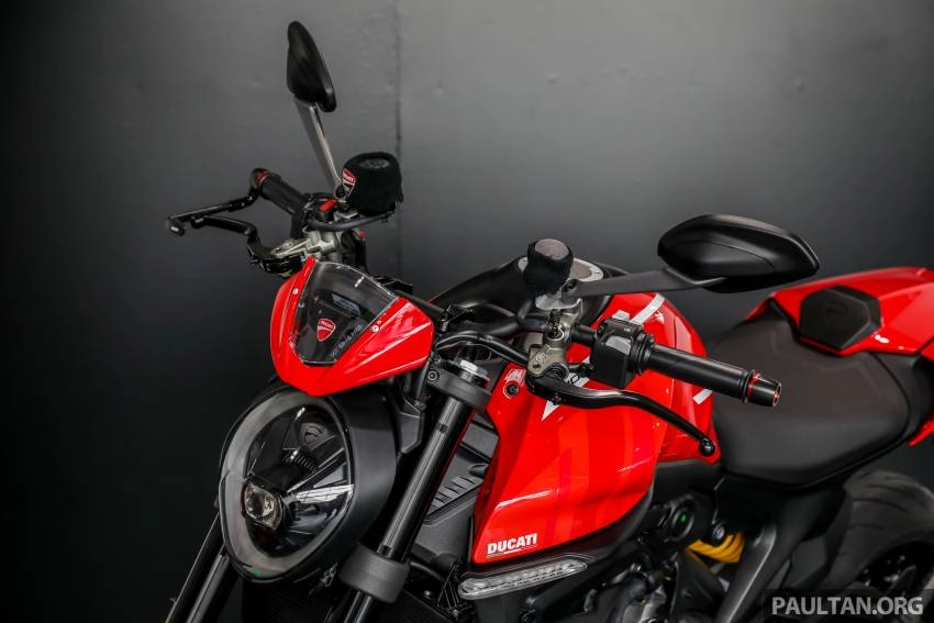 Cận cảnh ducati monster 2022 vừa ra mắt tại đông nam á