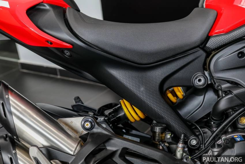 Cận cảnh ducati monster 2022 vừa ra mắt tại đông nam á