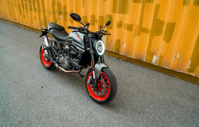 Cận cảnh ducati monster hoàn toàn mới vừa ra mắt tại việt nam