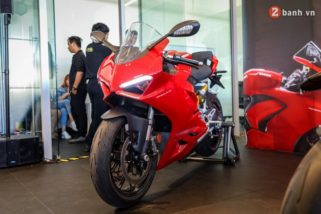 Cận cảnh ducati panigale v2 2020 vừa ra mắt tại việt nam