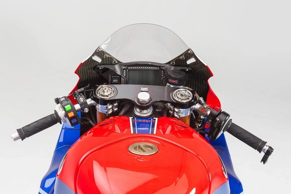 Cận cảnh honda cbr1000rr-r sp wsbk với các thông số kỹ thuật rõ ràng