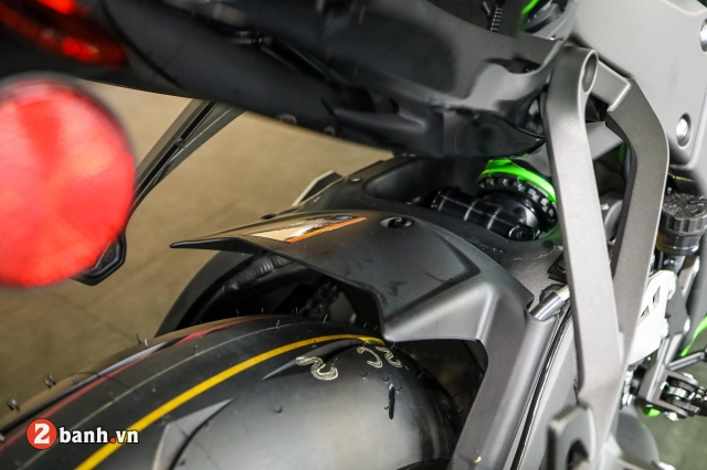 Cận cảnh kawasaki ninja zx-10r 2020 vừa về việt nam