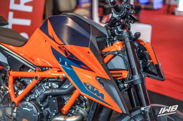 Cận cảnh ktm 1290 super duke r 2021