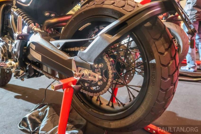 Cận cảnh phiên bản đặc biệt ducati panigale v2s bayliss và scrambler 1100 tribute pro