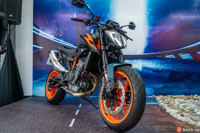 Cận cảnh siêu dao mổ ktm 890 duke r 2022 lần đầu ra mắt thị trường việt