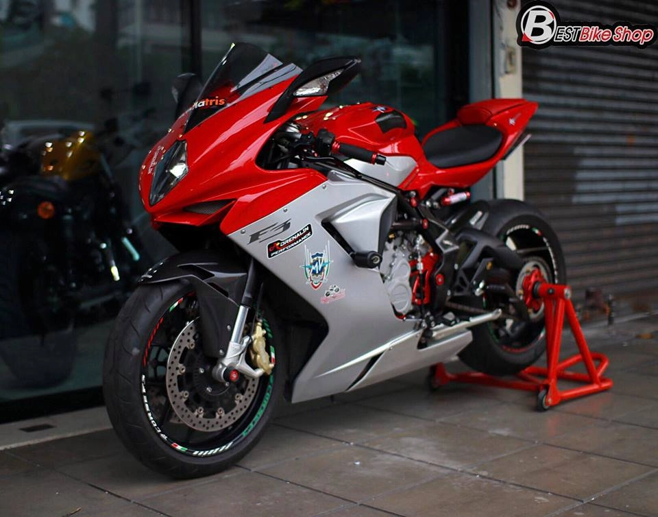 Cận cảnh siêu mô tô ý mv agusta f3 675 nâng cấp nhẹ nhàng đầy sức hút