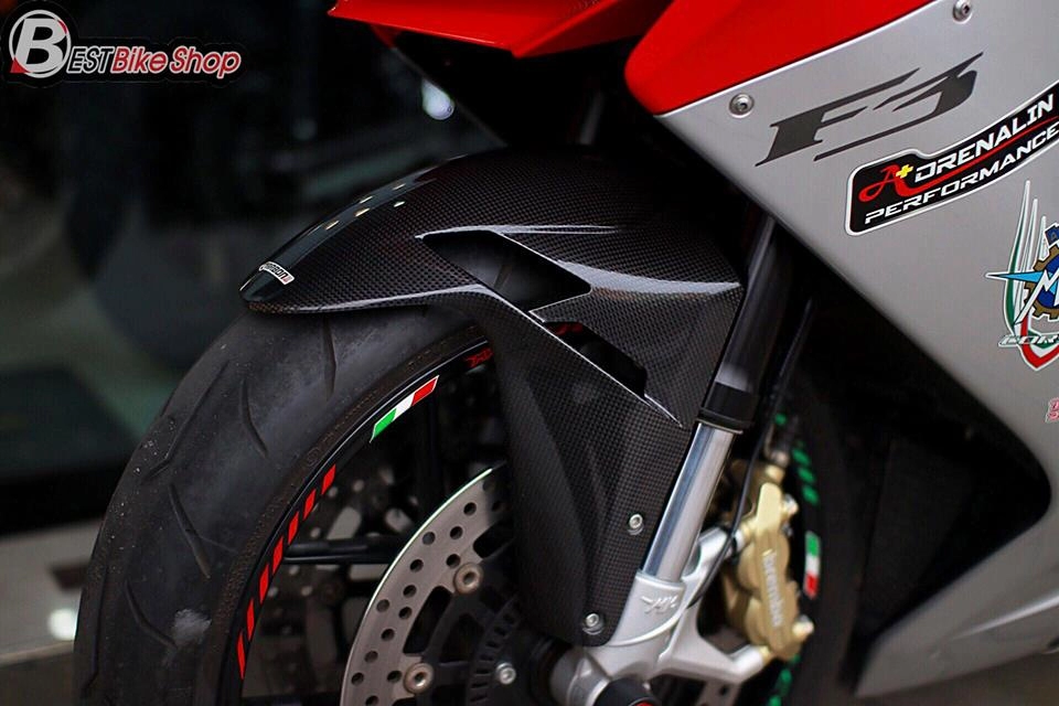 Cận cảnh siêu mô tô ý mv agusta f3 675 nâng cấp nhẹ nhàng đầy sức hút