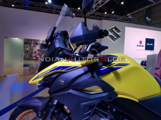 Cận cảnh suzuki v-strom 650 xt 2020 được giới thiệu tại auto expo 2020