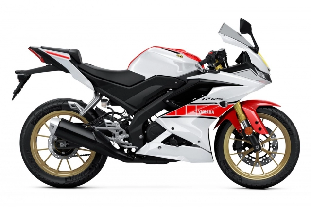 Cận cảnh yamaha r125 2022 phiên bản kỷ niệm trang bị ăn đứt r15 thần thánh