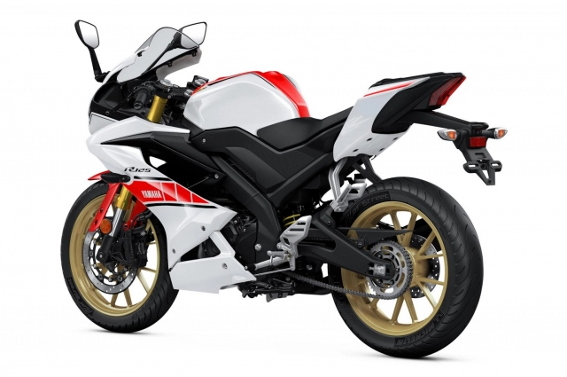 Cận cảnh yamaha r125 2022 phiên bản kỷ niệm trang bị ăn đứt r15 thần thánh