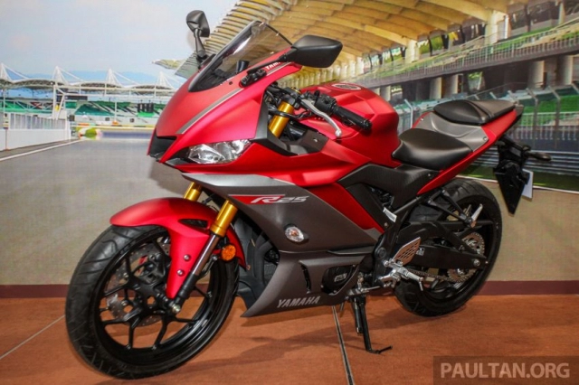 Cận cảnh yamaha r25 2019 vừa chính thức ra mắt tại malaysia