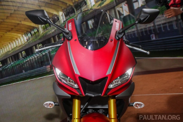 Cận cảnh yamaha r25 2019 vừa chính thức ra mắt tại malaysia