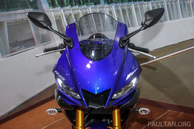 Cận cảnh yamaha r25 2019 vừa chính thức ra mắt tại malaysia