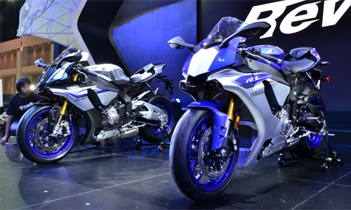  cặp yamaha r1 và r1m 2015 tại bangkok motor show 2015 