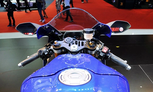  cặp yamaha r1 và r1m 2015 tại bangkok motor show 2015 