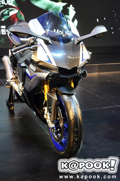  cặp yamaha r1 và r1m 2015 tại bangkok motor show 2015 