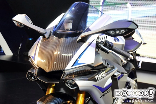  cặp yamaha r1 và r1m 2015 tại bangkok motor show 2015 