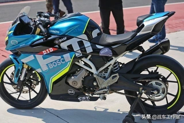 Cf moto 250sr sẽ được ra mắt vào cuối năm 2019