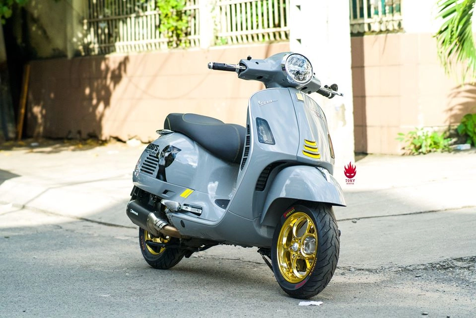 Chạm mặt vespa gts supertech full option được rao bán hơn 200 triệu đồng