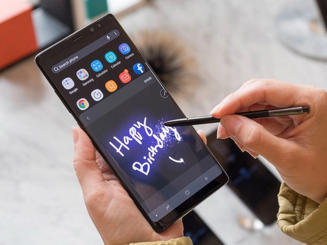 Chi tiết bảng giá và phụ kiện của galaxy note8