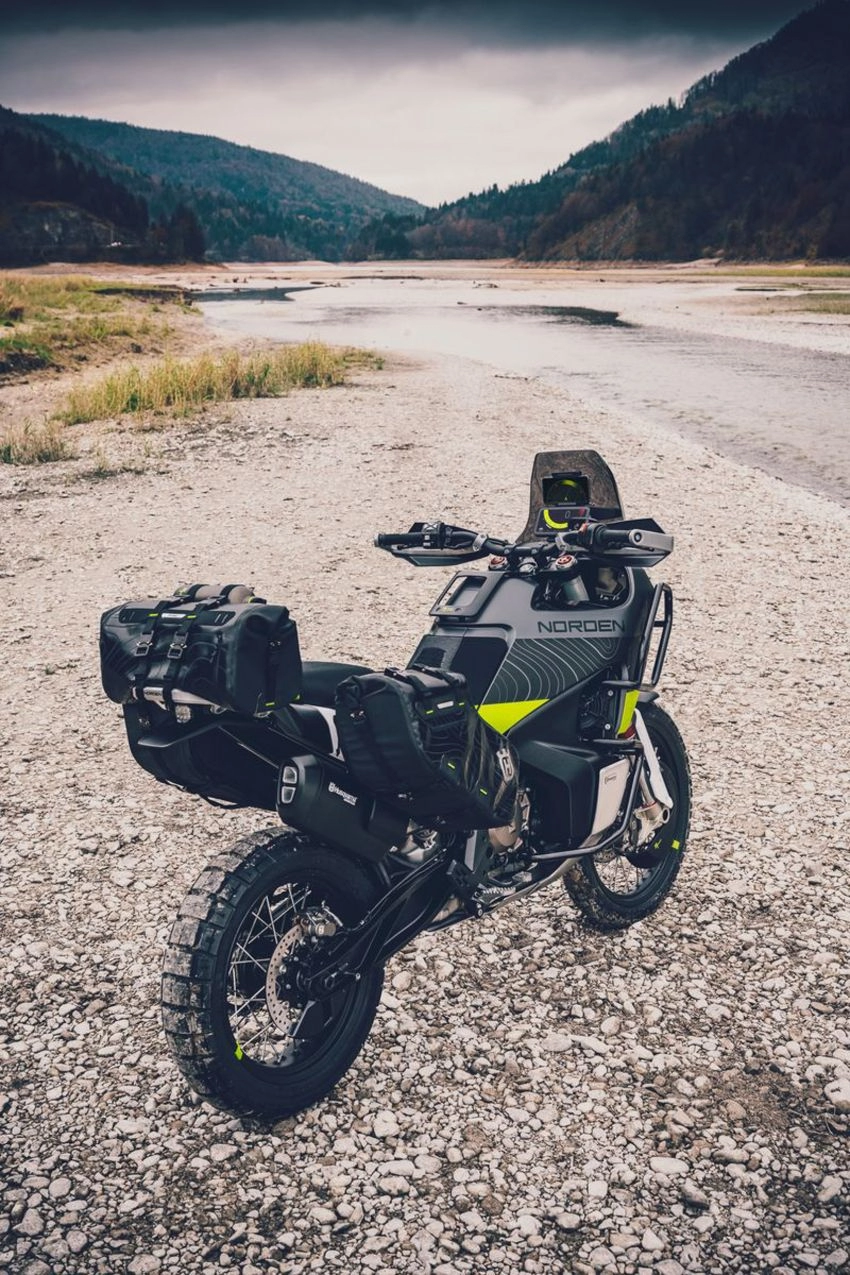 Chi tiết husqvarna norden 901 concept vừa ra mắt tại sự kiện eicma 2019